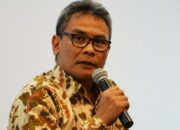 Profil Johan Budi: Penegak Hukum dan Figur Publik yang Berpengaruh