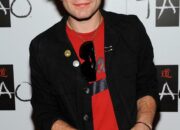 Profil Deryck Whibley Biodata lengkap dengan Agamanya