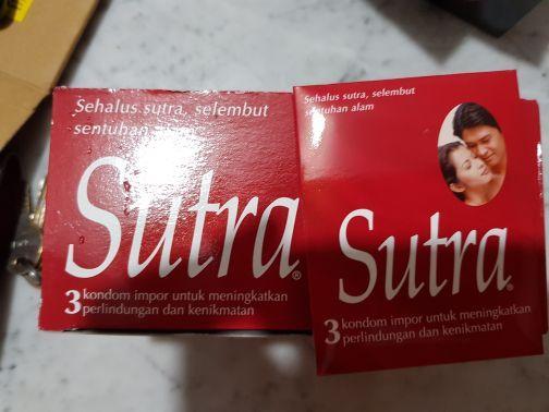 Perbedaan Ukuran Kondom Sutra Merah dan Hitam: Apa Saja?