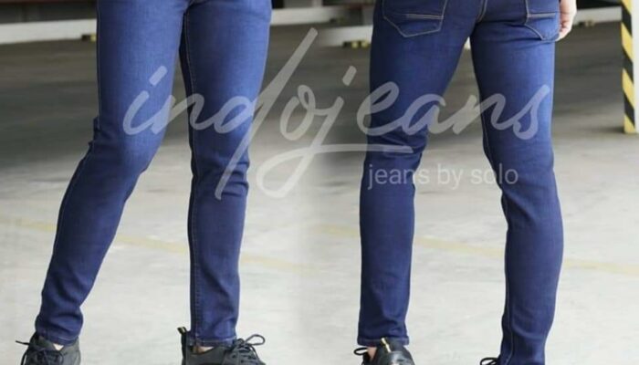 Padukan Jeans Biru Dongker: Pilihan Warna Baju yang Tepat