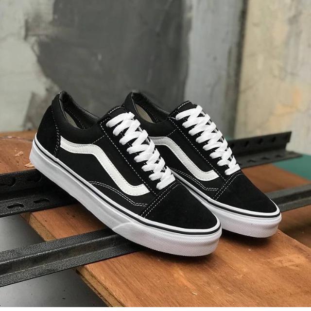 Mengenal Kode Sepatu Vans Ori: Panduan Lengkap dan Tips