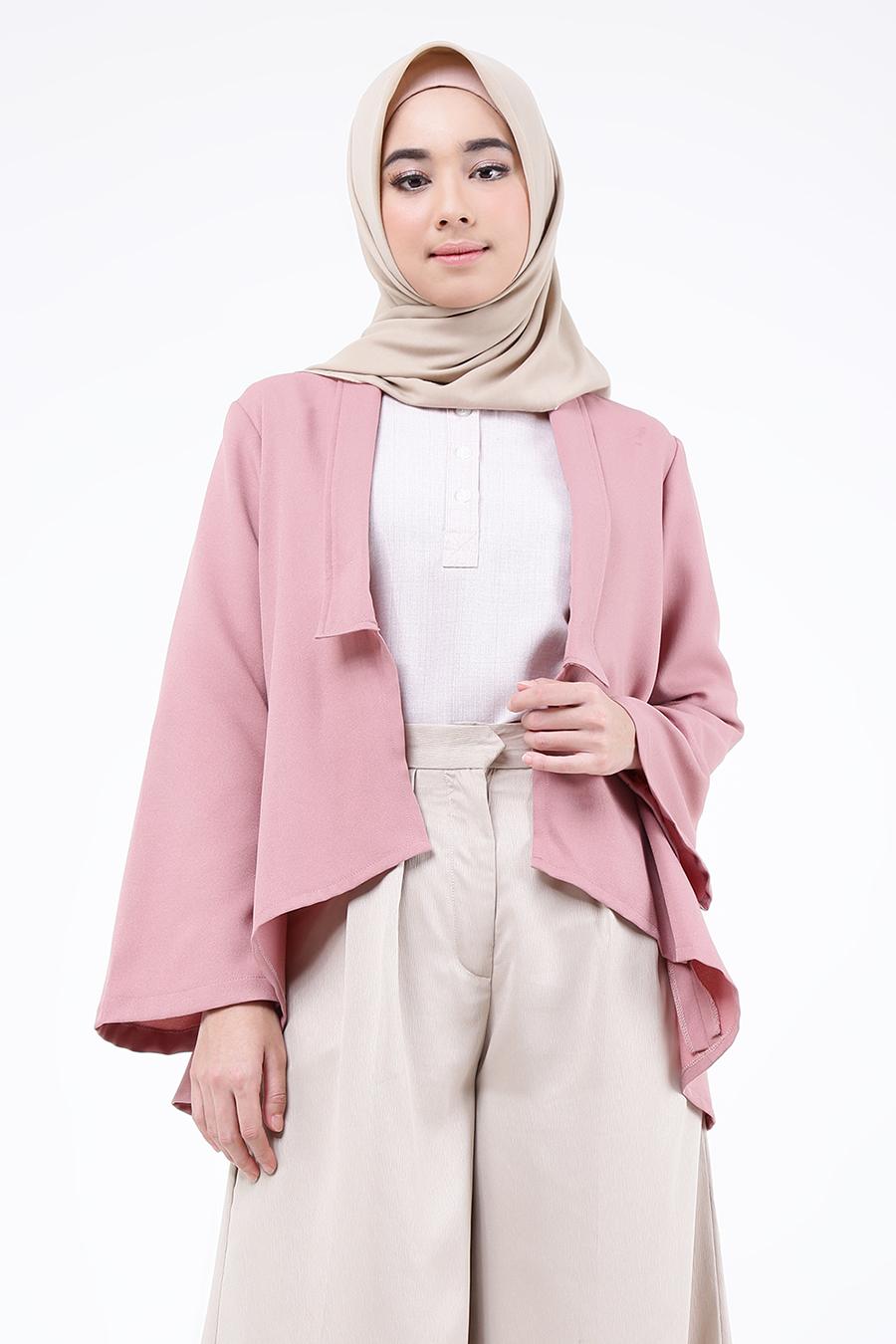 Sentuhan Warna Pastel: Celana​ yang ⁢Menyempurnakan Baju ‍Maroon