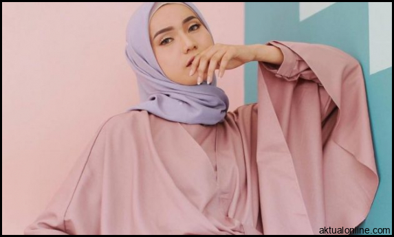 10 Gambar Baju Dusty Pink Cocok Dengan Jilbab Warna Apa | JejakPiknik.com