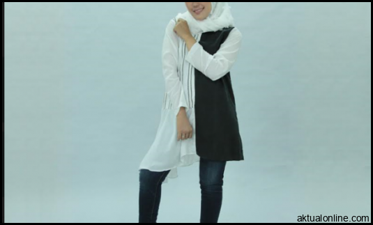 10 Gambar Baju Hitam Putih Cocoknya Jilbab Warna Apa | JejakPiknik.com
