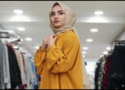 “Harmonisasi Warna: Memadukan Baju Mustard dengan Jilbab Pilihan Anda”