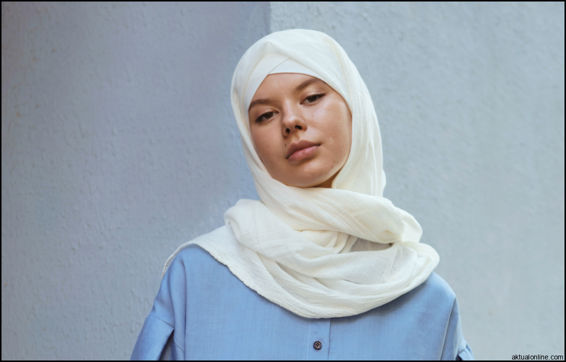 Baju Warna Lime Cocok dengan Jilbab Warna Apa? Ini 10 Paduan yang Bisa ...