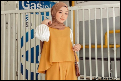 Jilbab Kuning Kunyit Cocok Dengan Baju Warna Apa
