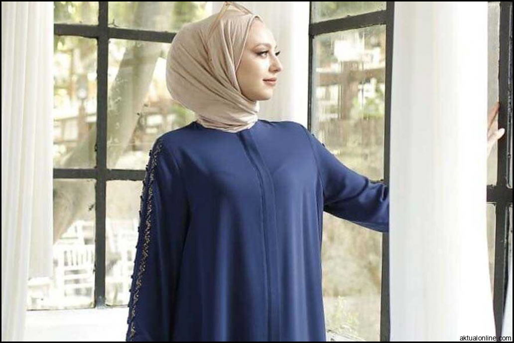 Jilbab yang Cocok untuk Gamis Warna Biru Laut, Dijamin Cantik! - Blibli ...