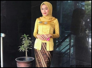 Kebaya Kuning Cocok dengan Jilbab Warna Apa? Simak Ini