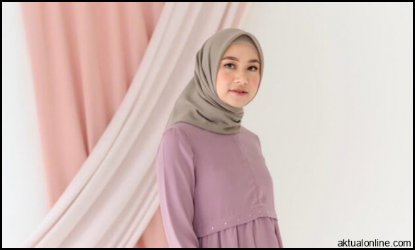 Warna Jilbab Yang Cocok Untuk Baju Ungu