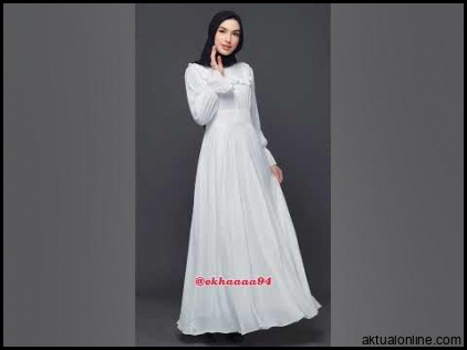 Warna Jilbab Yang Cocok Untuk Gamis Putih - YouTube